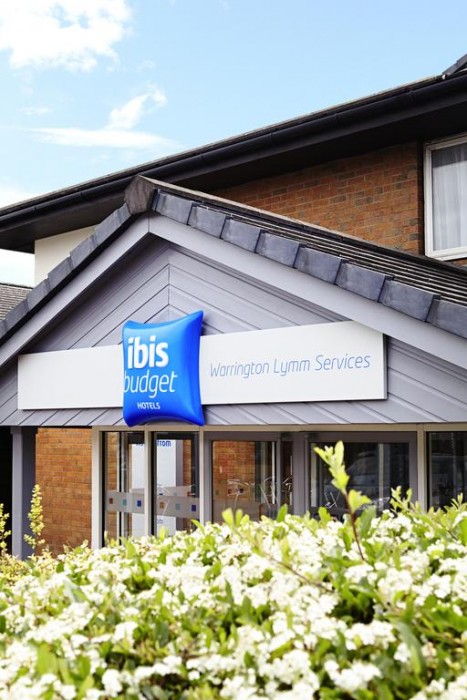 warrington m6 motel j20 m6 lymm services