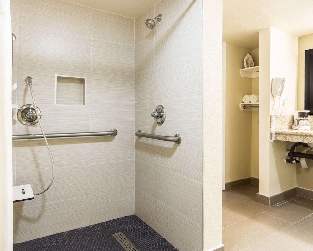 quality inn sacramento convention center