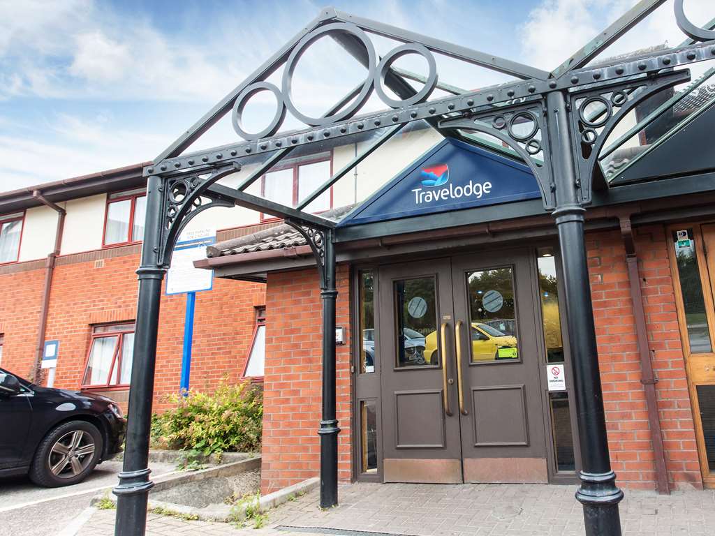 travelodge exeter m5