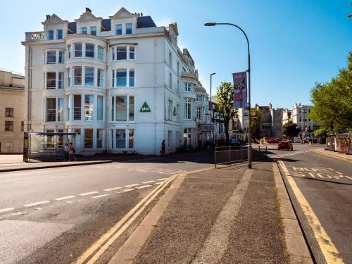 A&O Brighton Beach,Brighton And Hove>>Brighton,4 star