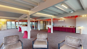 doubletree by hilton lyon eurexpo and spa