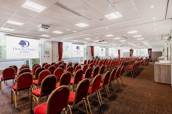 doubletree by hilton lyon eurexpo and spa