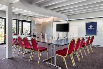 doubletree by hilton lyon eurexpo and spa