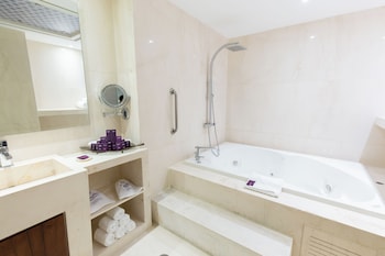 hs hotsson hotel leon