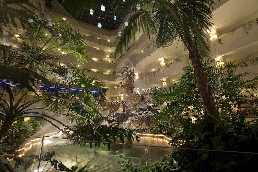 hs hotsson hotel leon