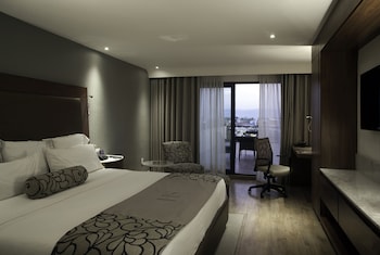 hs hotsson hotel leon