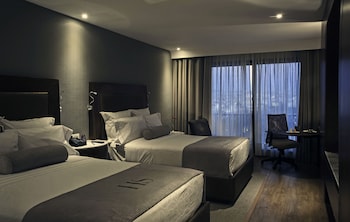 hs hotsson hotel leon