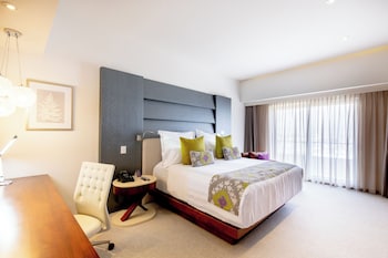 hs hotsson hotel leon