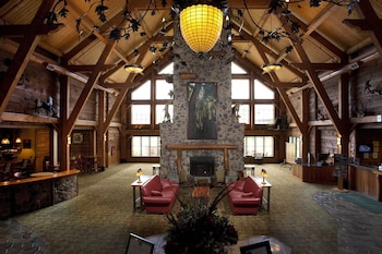 Hope Lake Lodge & Indoor Waterpark,,4 star