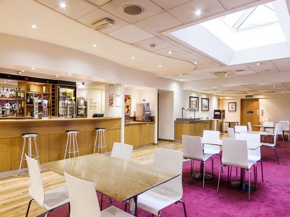 travelodge guildford