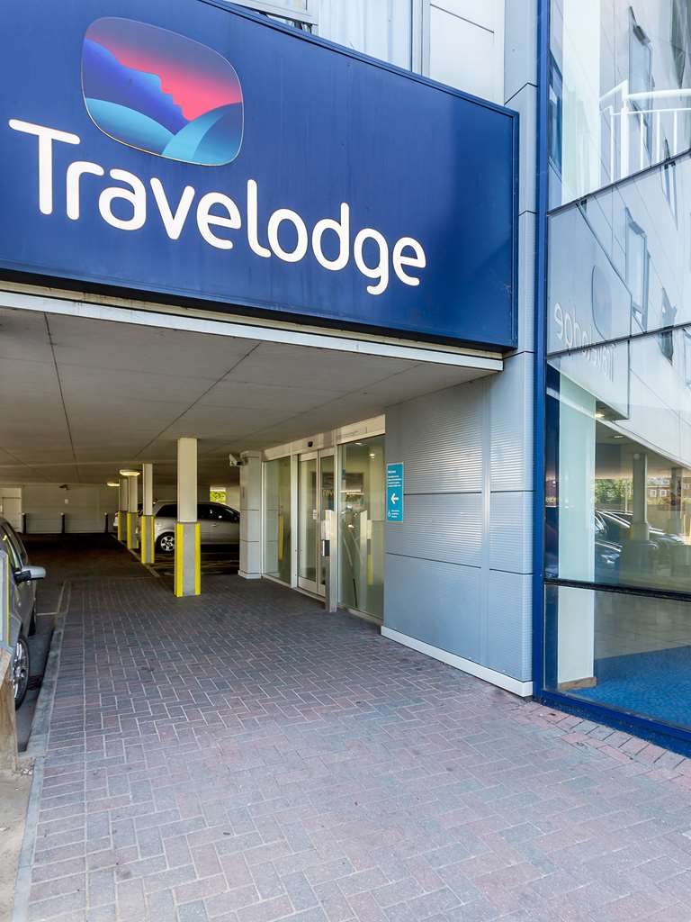 travelodge guildford