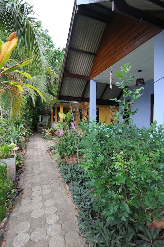 lanta villa resort
