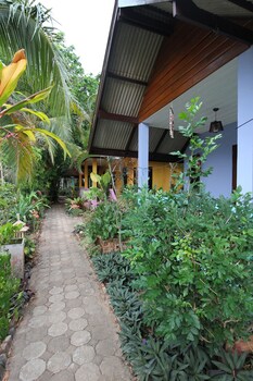 lanta villa resort