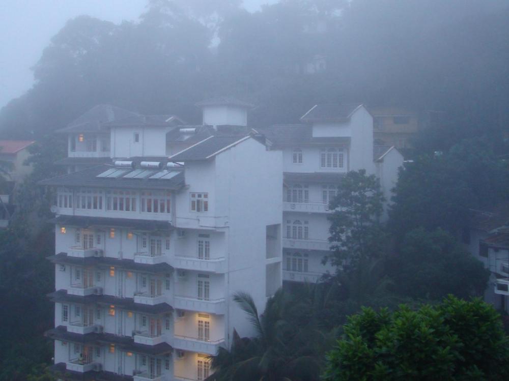 oak ray serene garden hotel