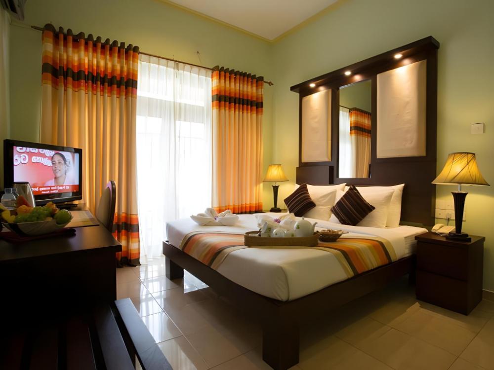 oak ray serene garden hotel