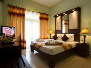 oak ray serene garden hotel