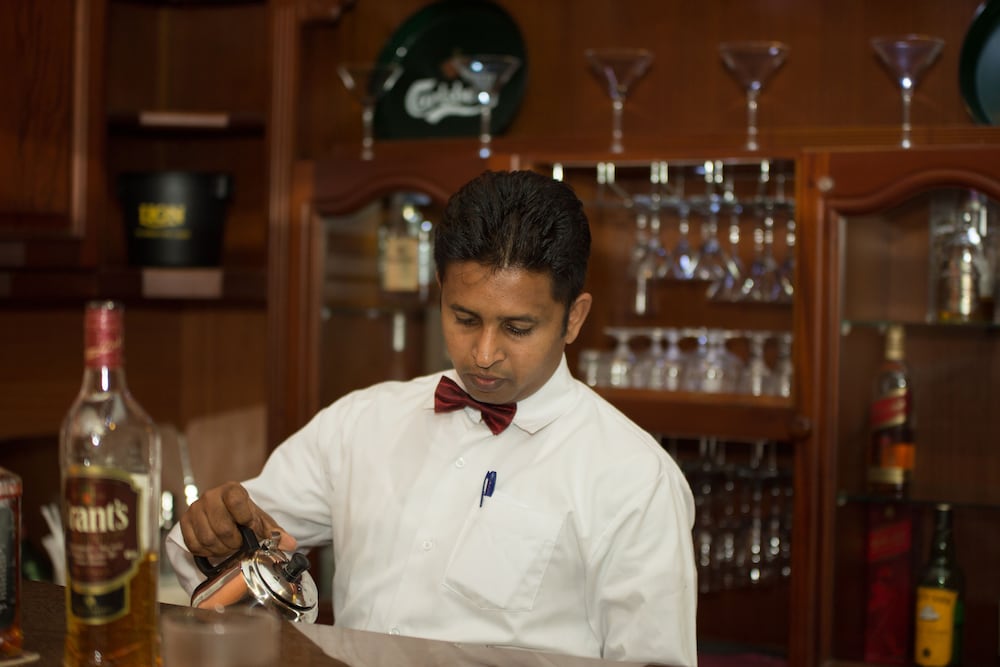 oak ray serene garden hotel