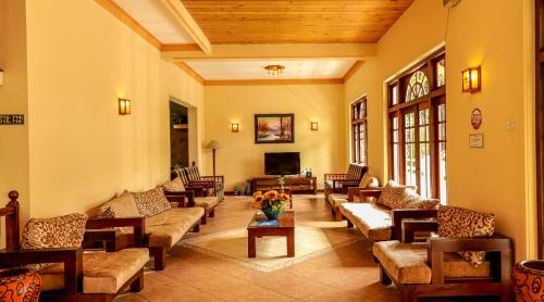 oak ray serene garden hotel