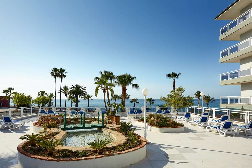 hotel las arenas affiliated by melia