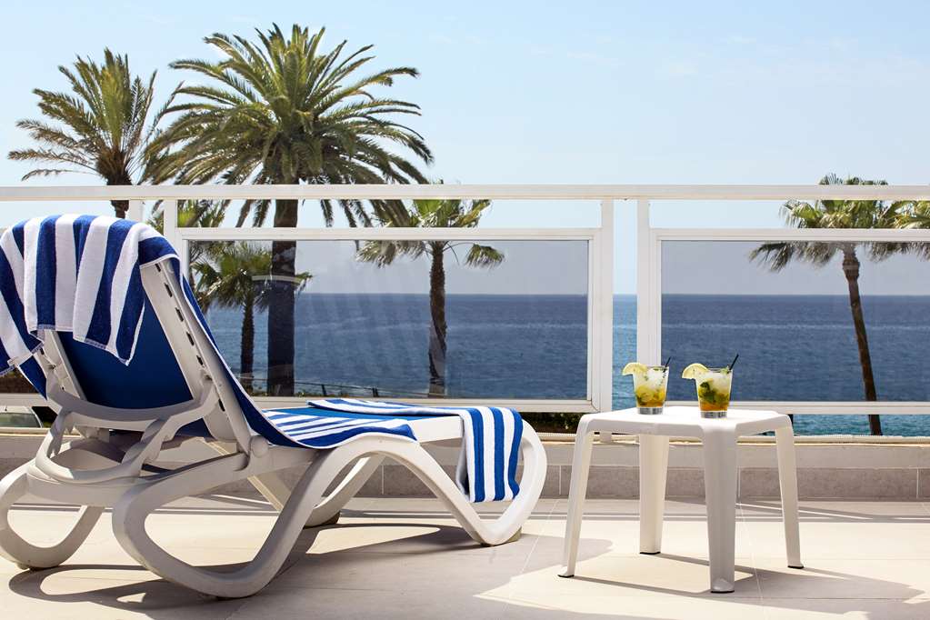 hotel las arenas affiliated by melia