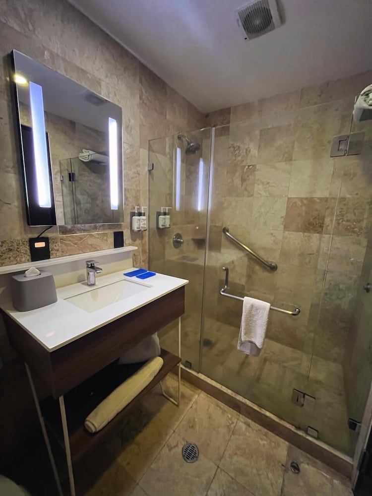 holiday inn express mexico santa fe by ihg