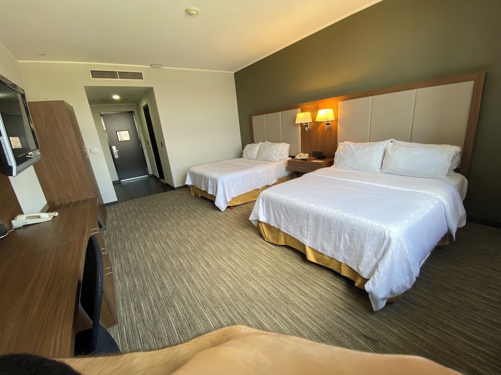 holiday inn express mexico santa fe by ihg