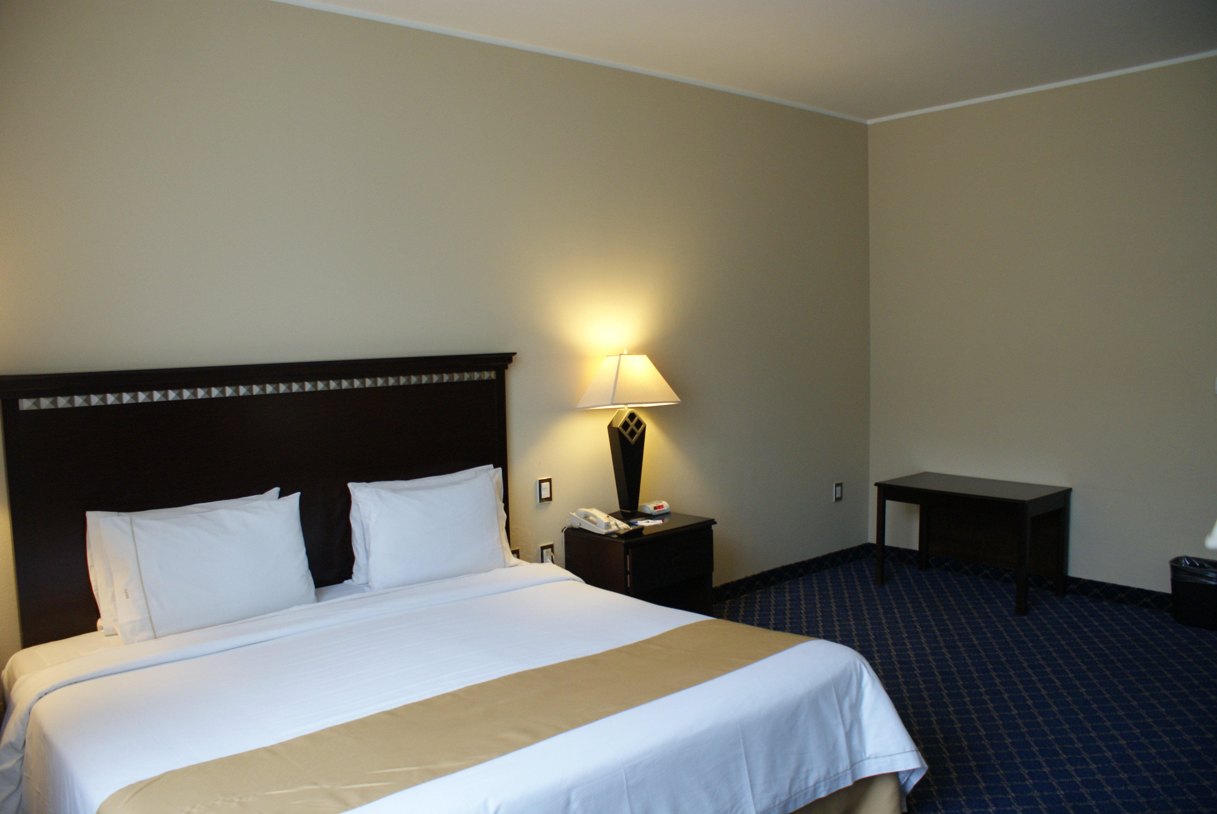 holiday inn express mexico santa fe by ihg