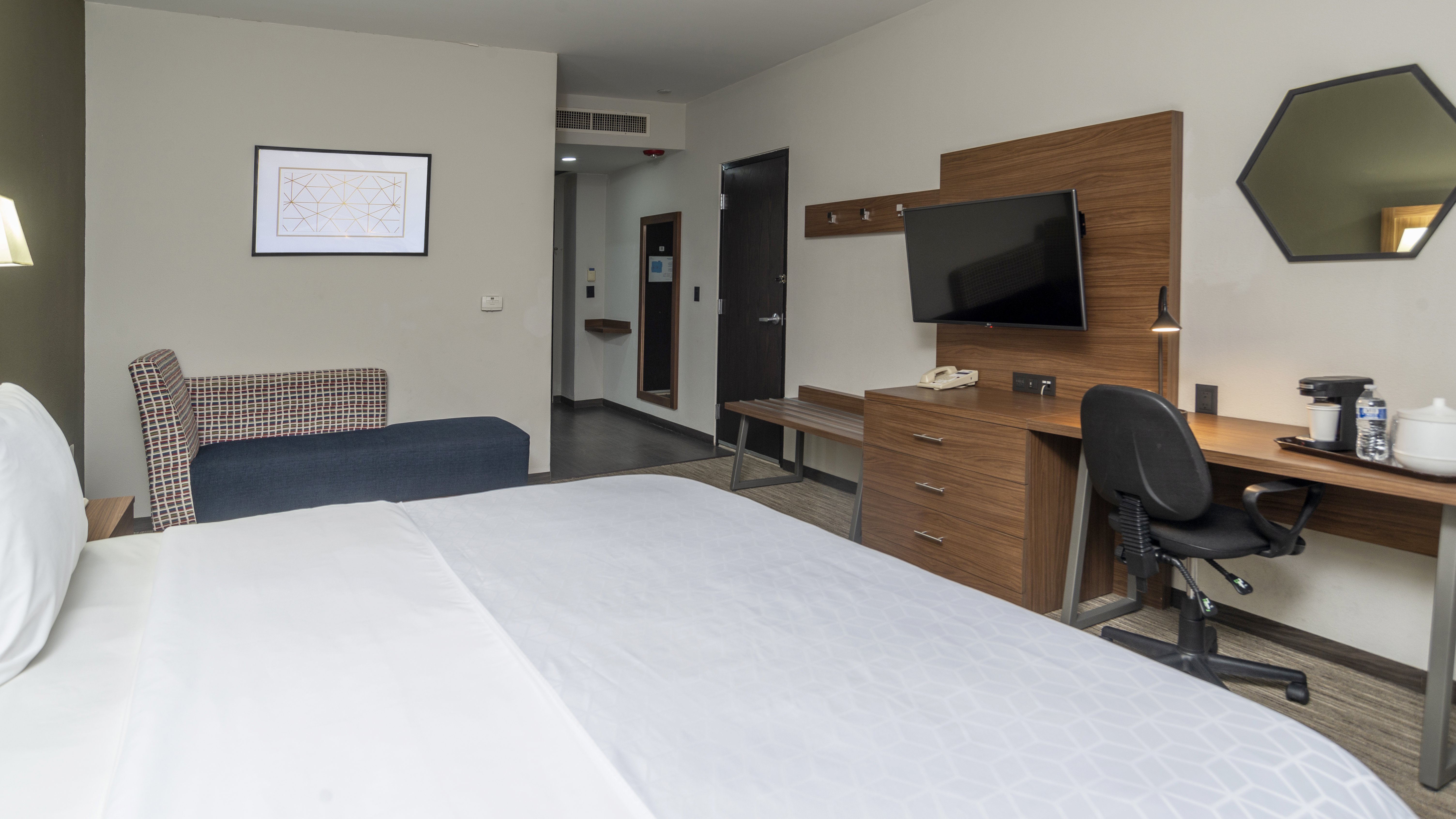 holiday inn express mexico santa fe by ihg
