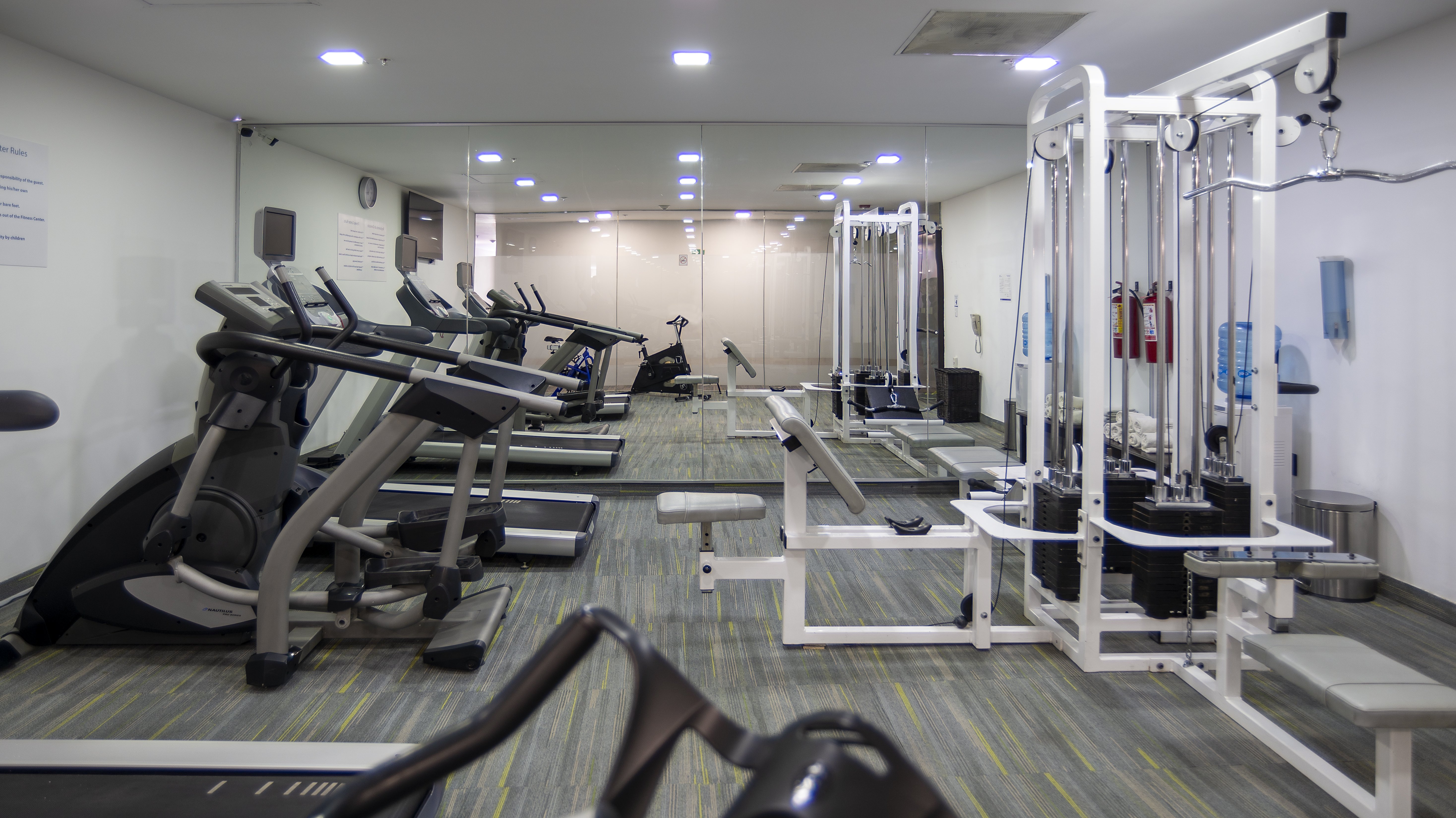 holiday inn express mexico santa fe by ihg