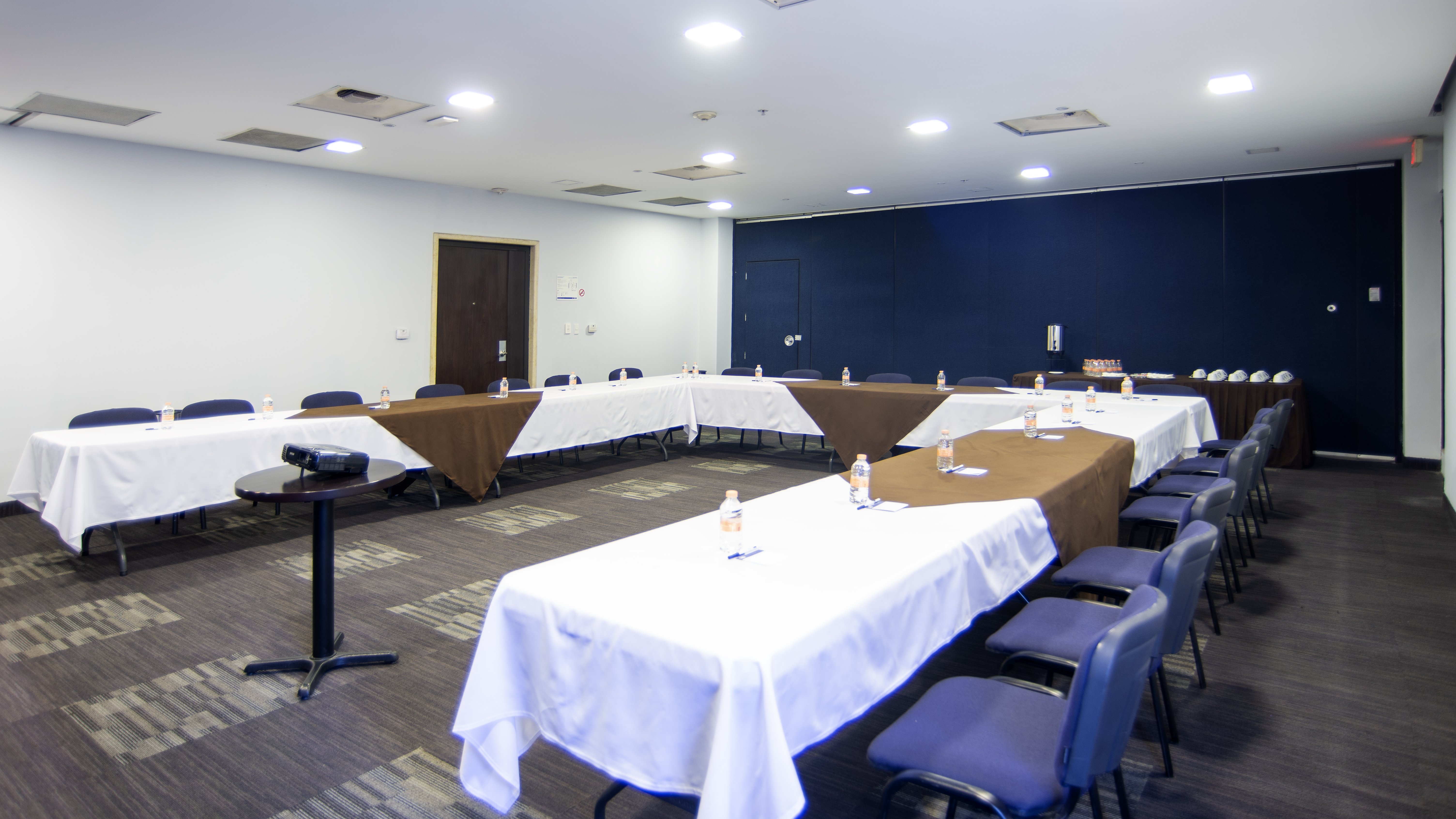holiday inn express mexico santa fe by ihg
