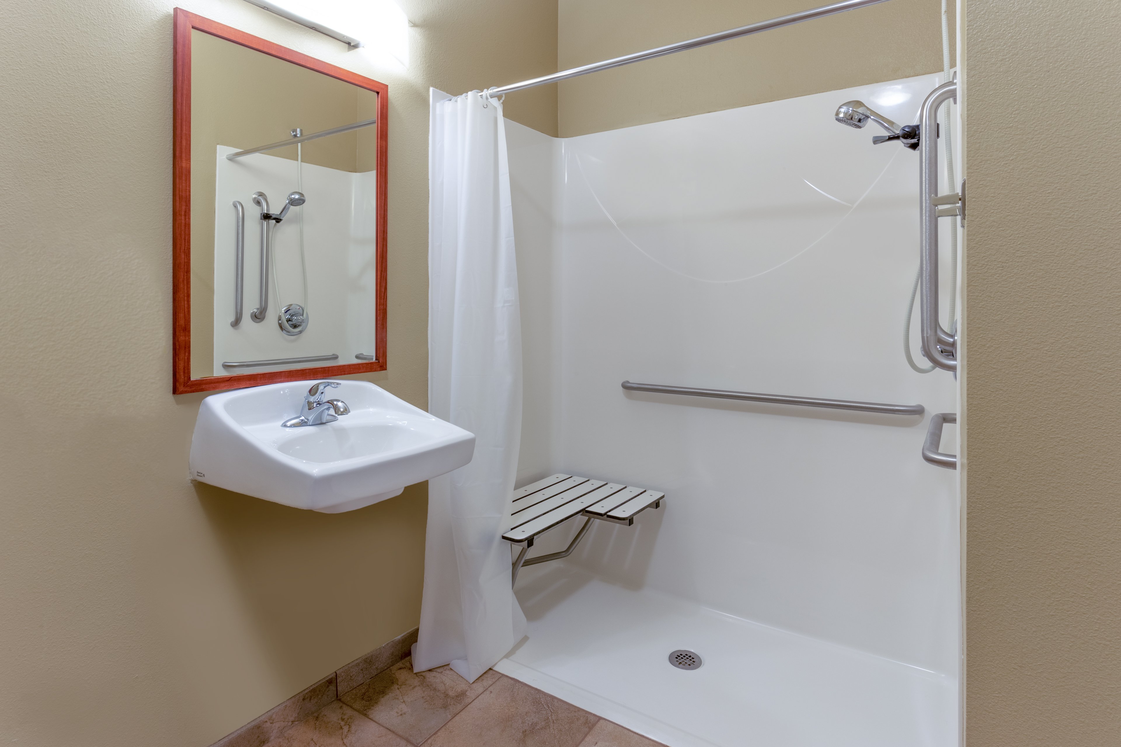 candlewood suites minot by ihg