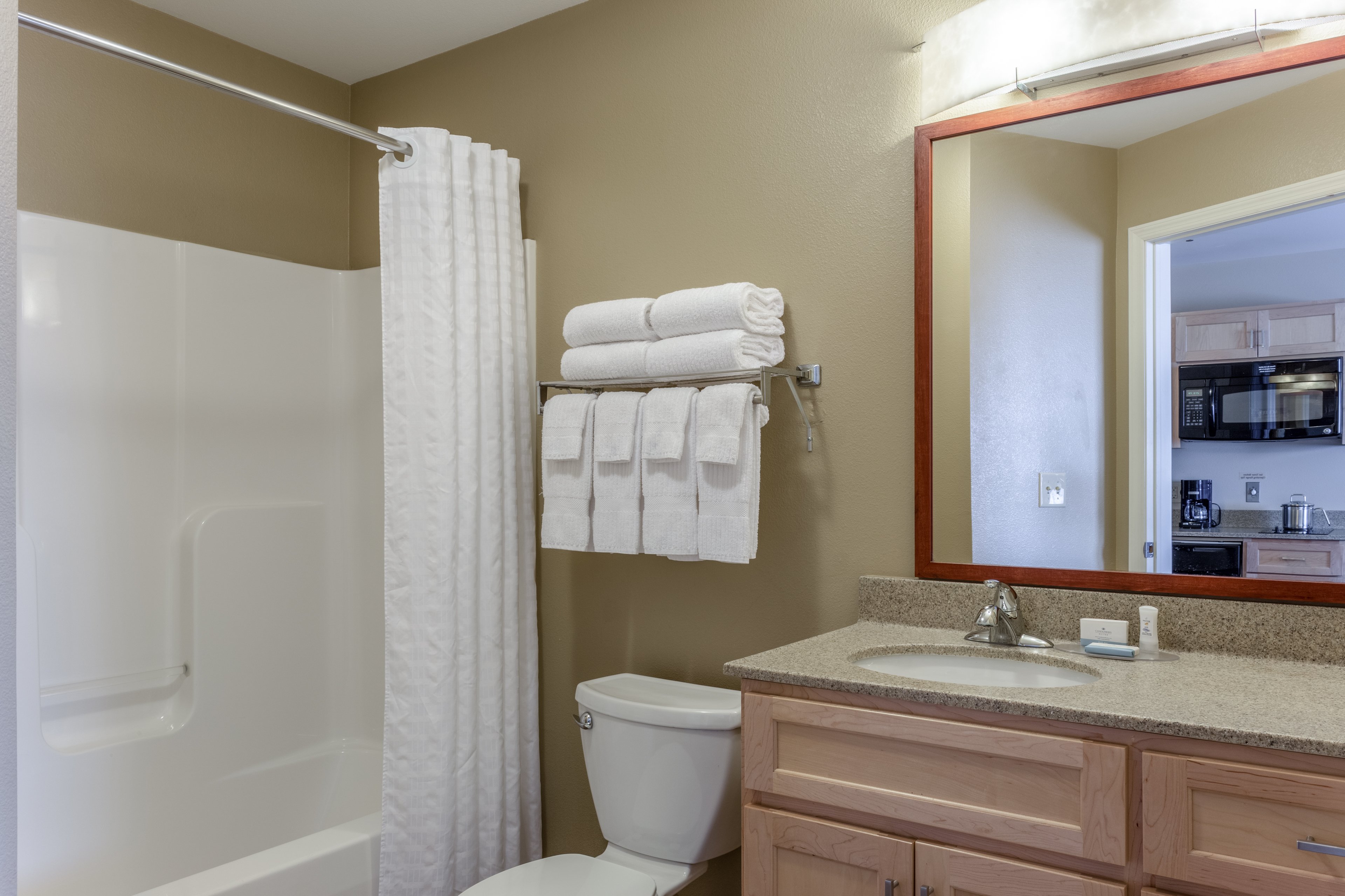 candlewood suites minot by ihg