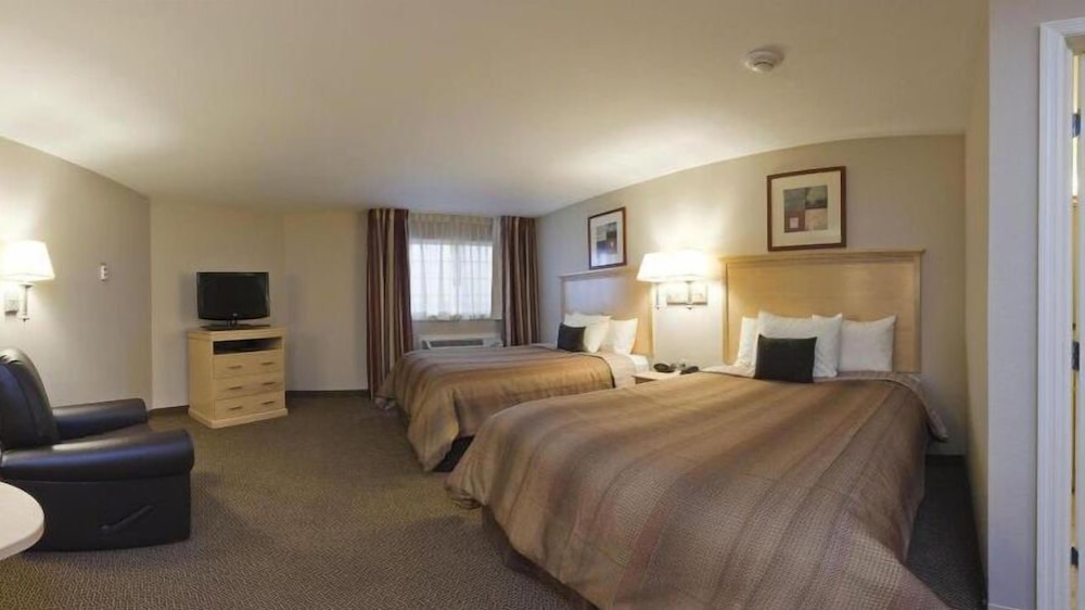 candlewood suites minot by ihg