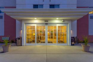 candlewood suites minot by ihg