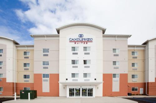 candlewood suites minot by ihg