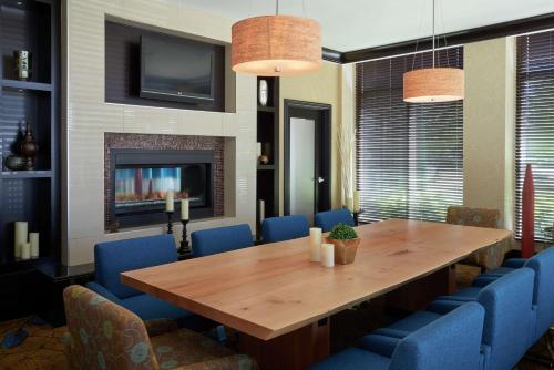 hilton garden inn toronto airport west mississauga
