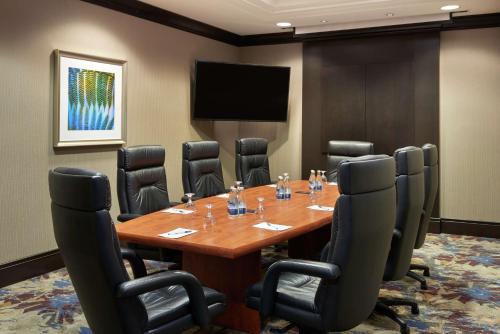 hilton garden inn toronto airport west mississauga