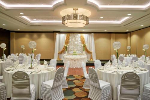 hilton garden inn toronto airport west mississauga