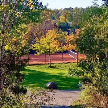 eng gard hotel and restaurant