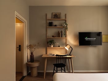 townhouse apartments