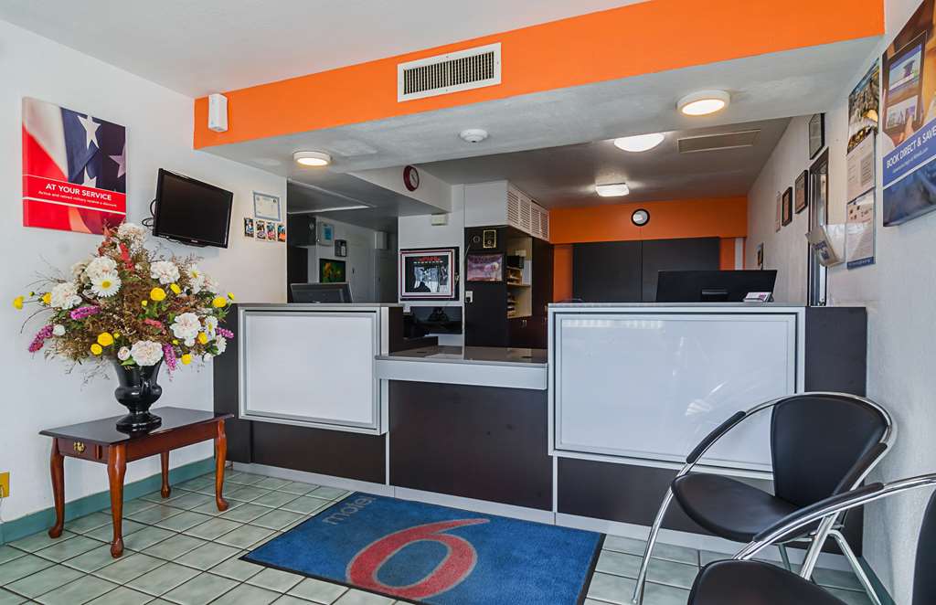 motel 6 mitchell sd