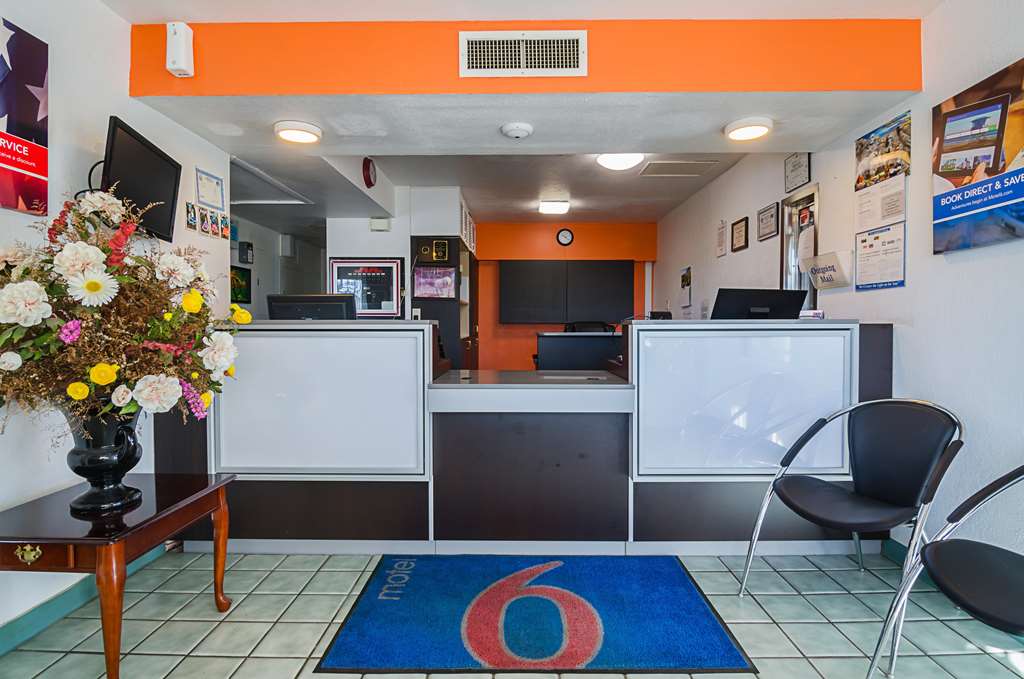 motel 6 mitchell sd