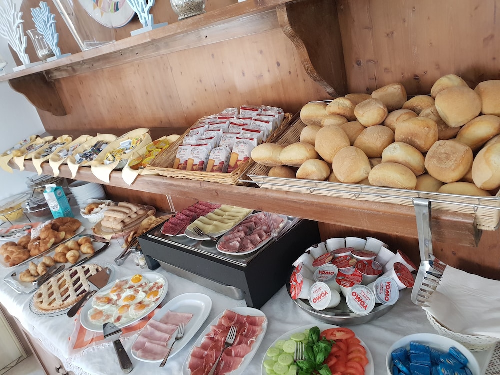 hotel castello di tavolara