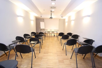 Hotel Cavour By Lvg Hotel Collection,Lonate Pozzolo>>Cameri,4 star