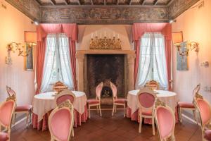 Hotel Duchessa Isabella Collection By Gsa Hotels,Near Giovanni Boldini Museum,5 star