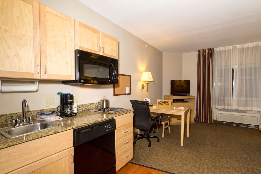 candlewood suites ft myers i 75 by ihg