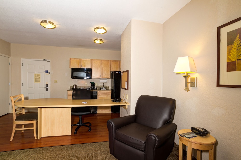 candlewood suites ft myers i 75 by ihg