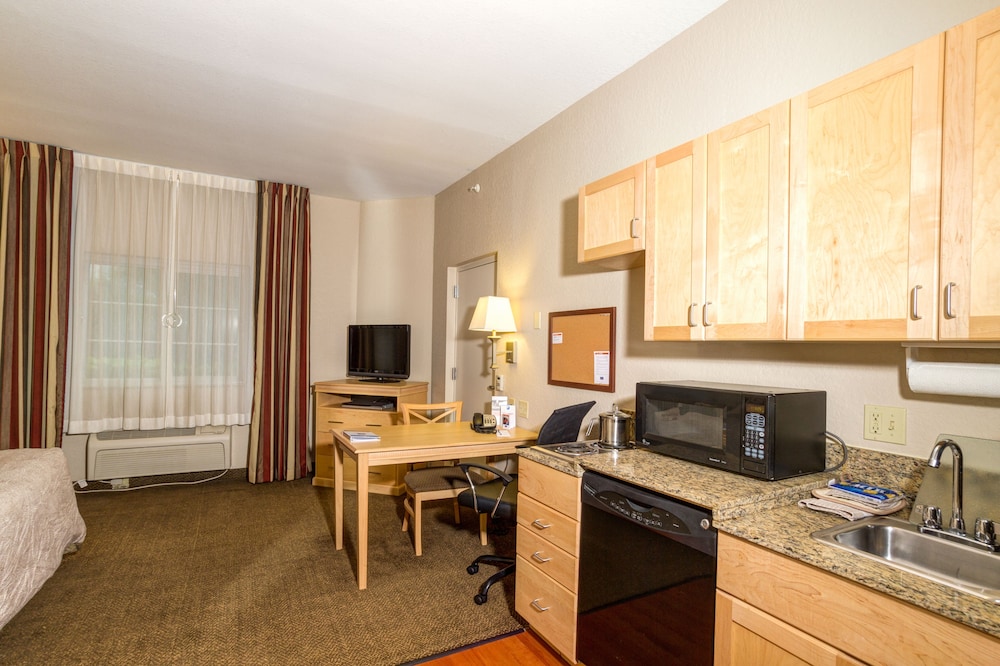 candlewood suites ft myers i 75 by ihg