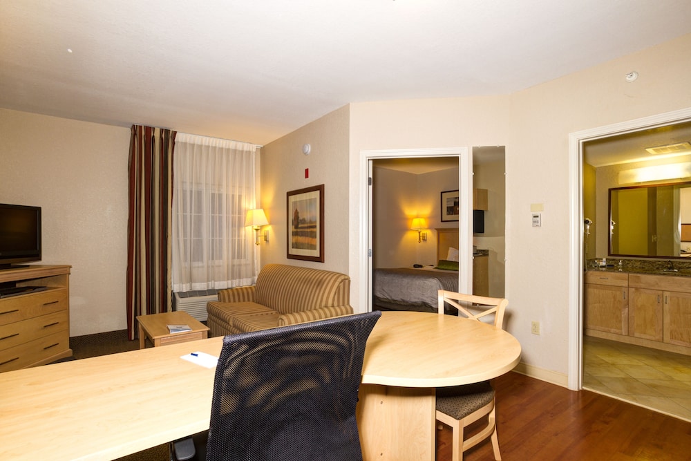 candlewood suites ft myers i 75 by ihg