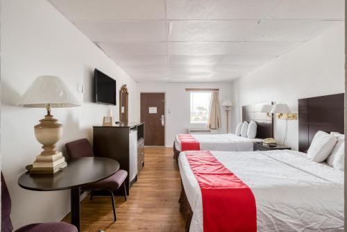 Oyo Hotel San Antonio Lackland Air Force Base West,100 Valley Hi Dr,2 star